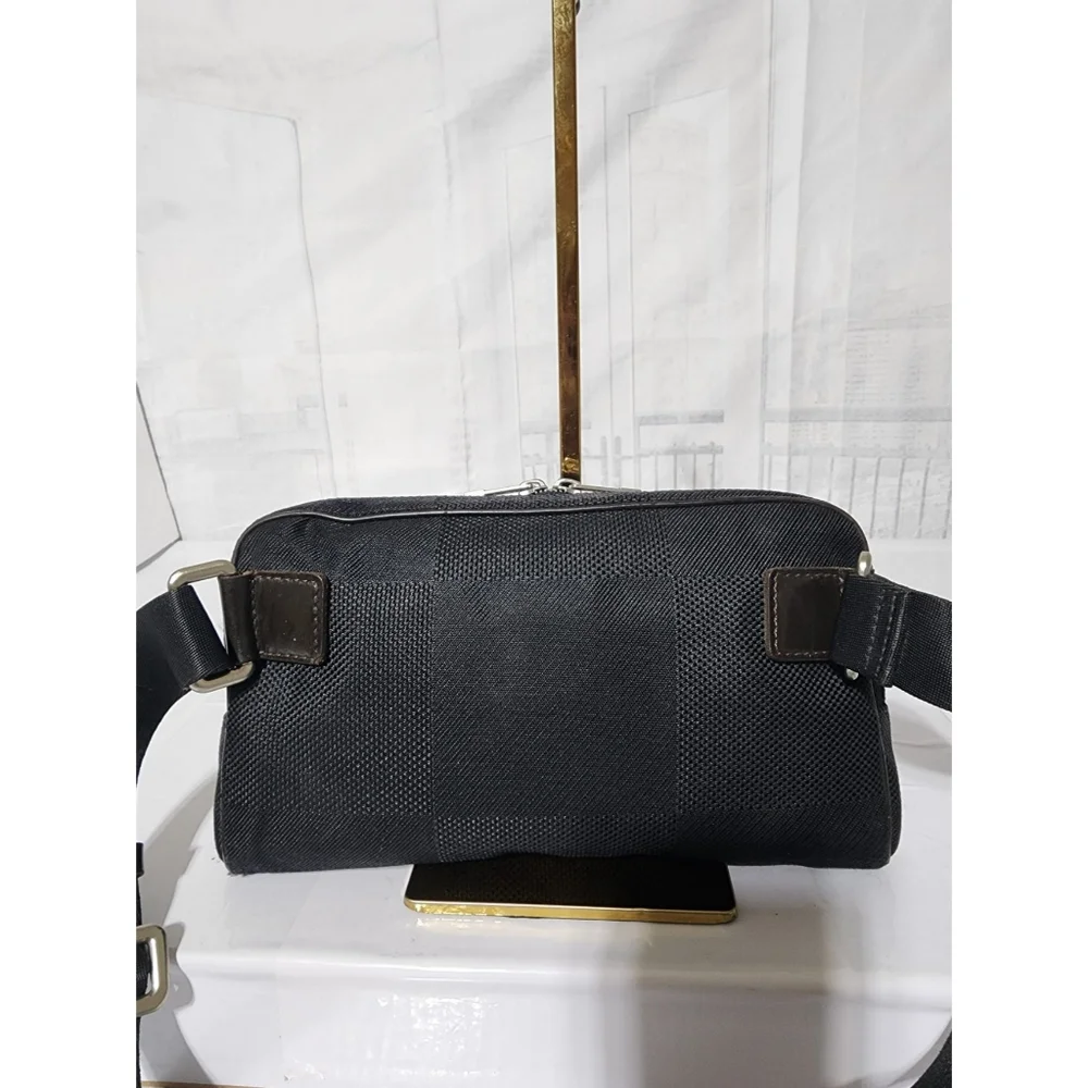 LOUIS VUITTON Damier Geant Acrobat Fanny Pack Black